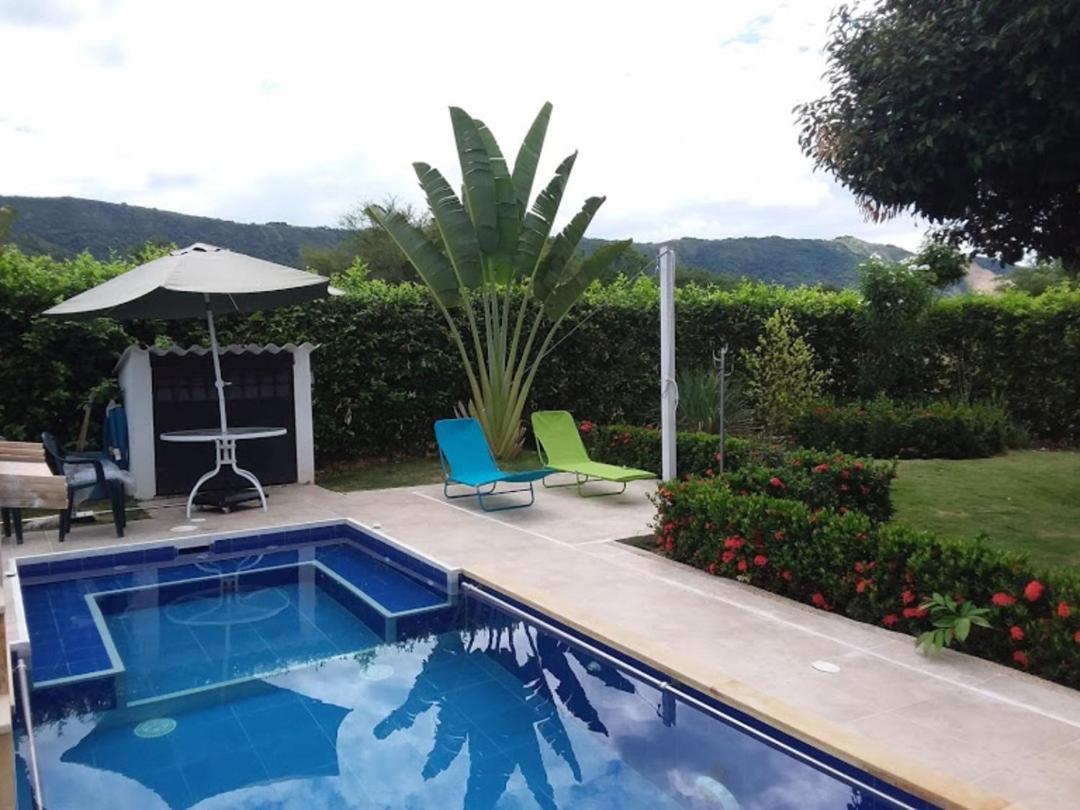 Bed and Breakfast C&H Casa Campestre El Oasis Ricaurte Girardot Exterior foto
