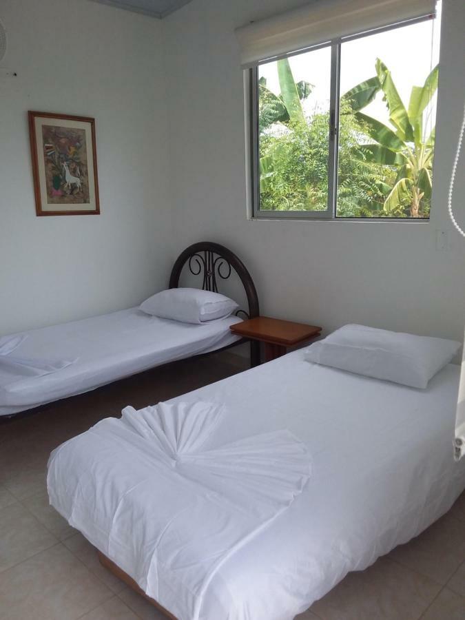 Bed and Breakfast C&H Casa Campestre El Oasis Ricaurte Girardot Exterior foto
